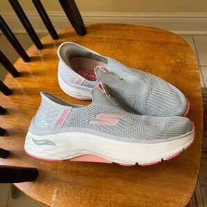 Skechers Women’s Light Gray Slip-On Sneakers with Pink Accents